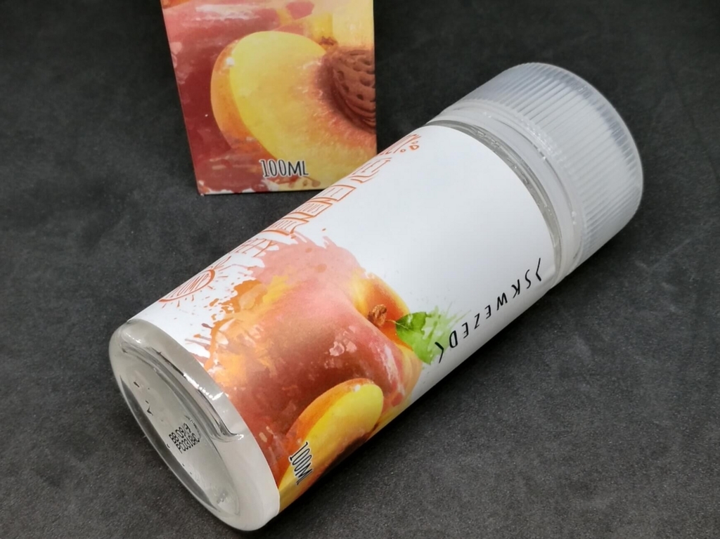 VOLCANO Skwezed E-liquid Peach ボトル・外箱