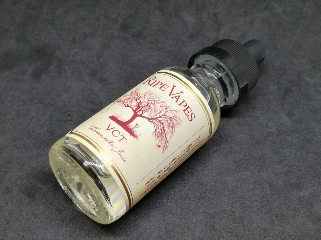 f:id:hrktksm:20180621152116j:plain Ripe Vapes VCT ボトル