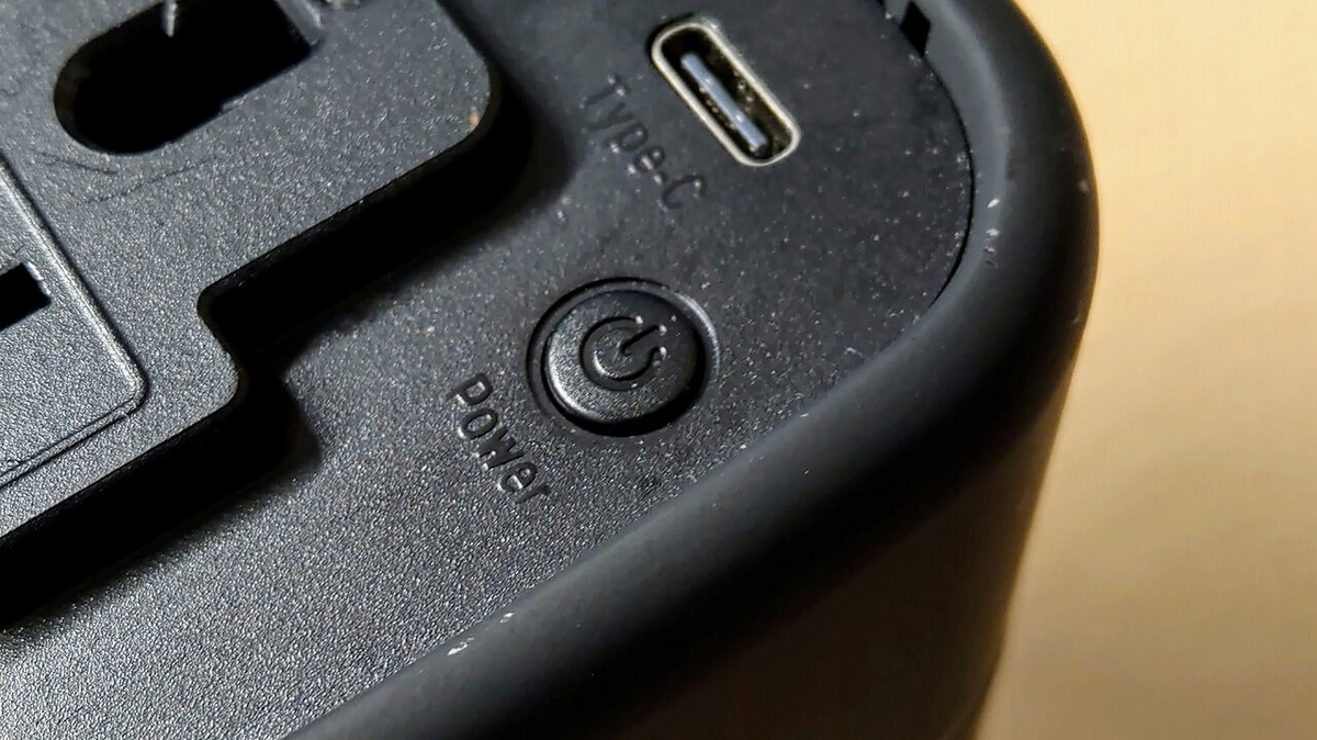 RAVPower RP-PB054電源ボタン