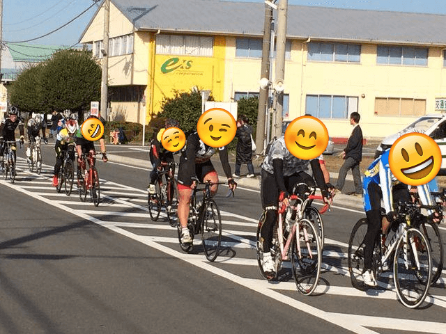 自転車ロードレースクリテリウム写真