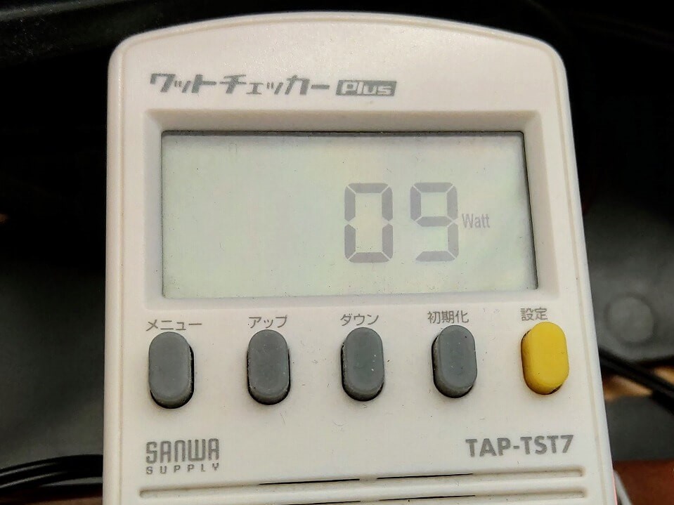 f:id:hrktksm:20200401012246j:plain MooSoo K13 ハンディクリーナー充電中の電力