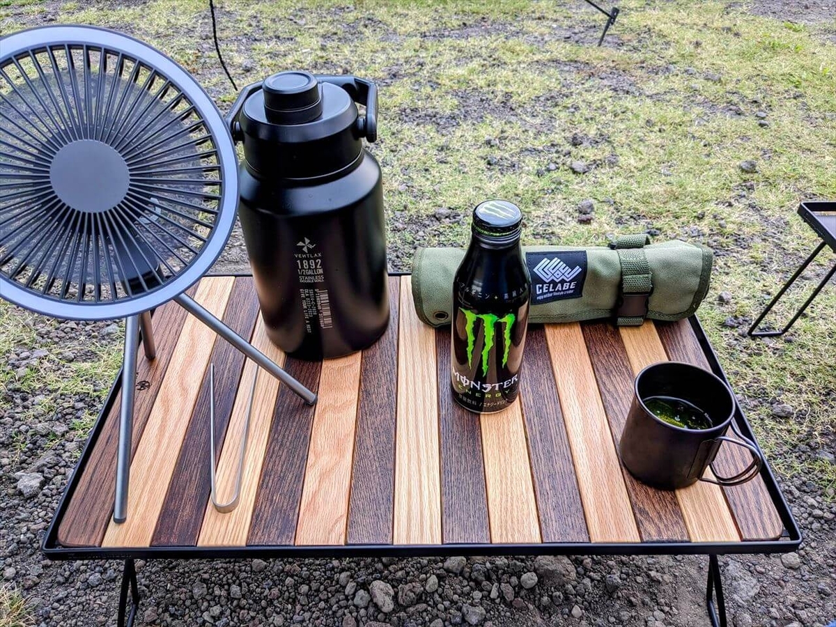 夏キャンプの暑さ対策にアイスジャグとポータブル扇風機