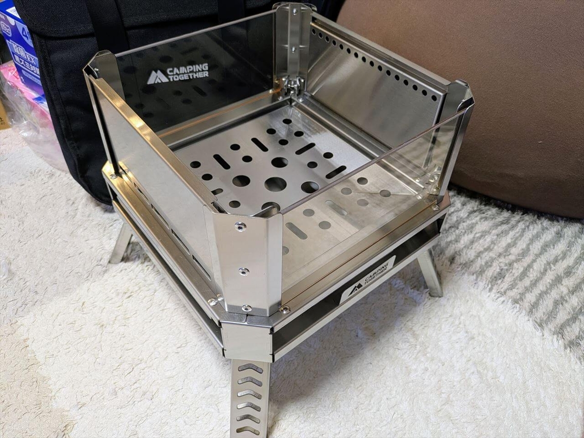 CAMPING TOGETHER 焚き火台 カシオペア Mサイズ ガラスパネルと二次燃焼パネルを取り付け