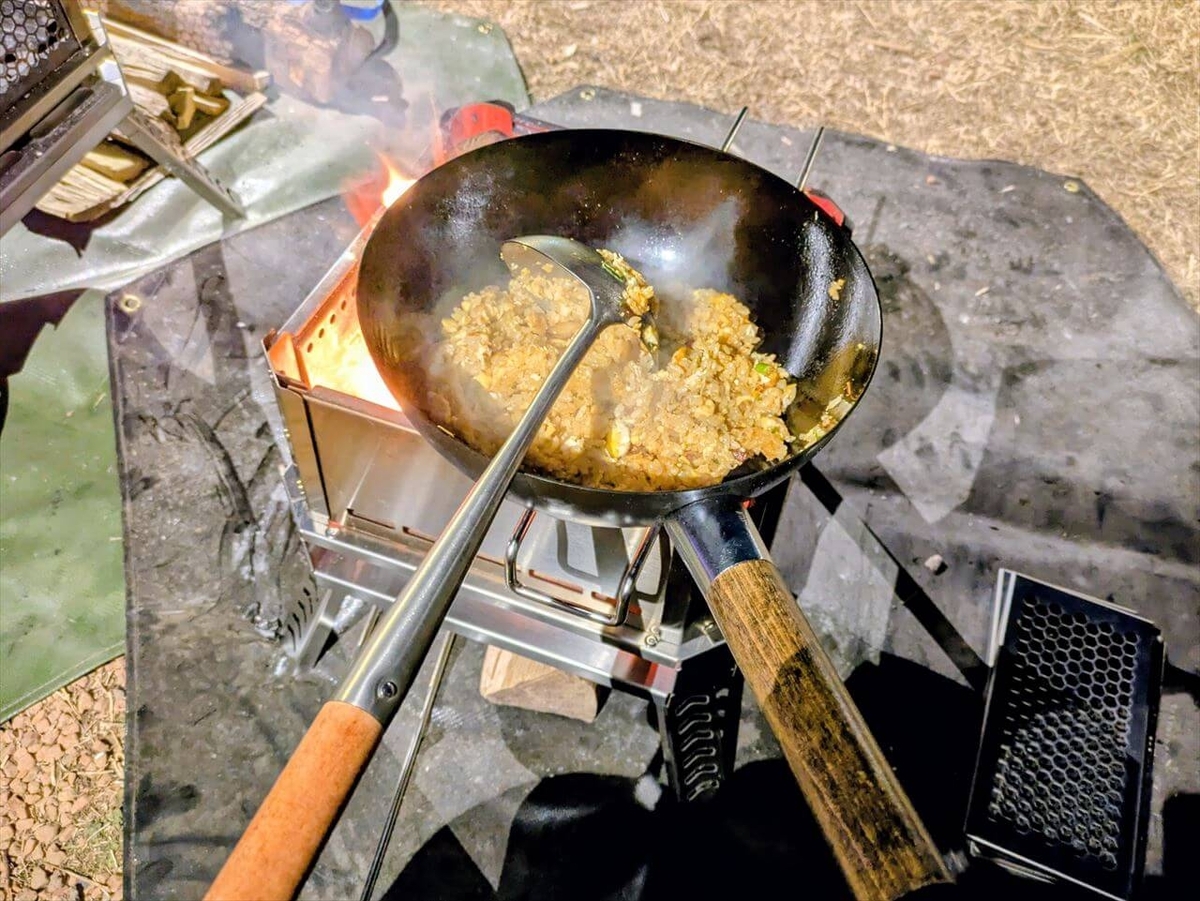 CAMPING TOGETHER 焚き火台 カシオペア Mサイズ 中華鍋で焚き火調理