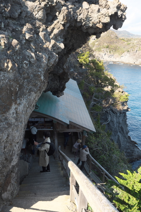 石廊崎　石室神社