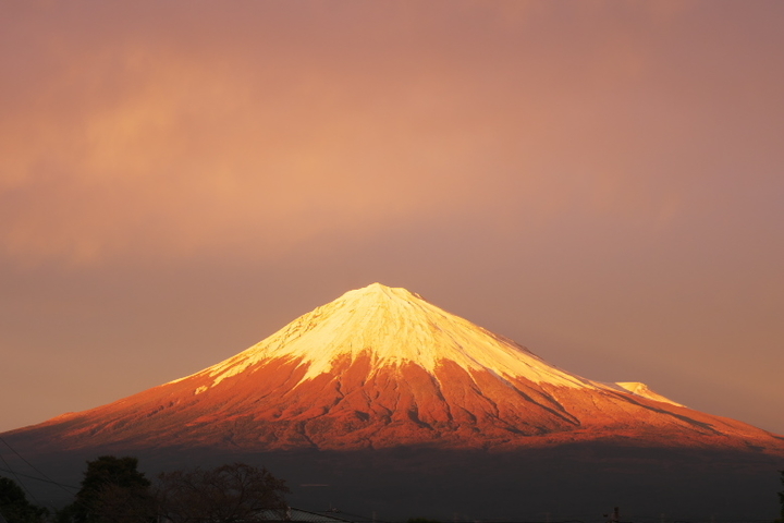 富士山　冠雪 夕方