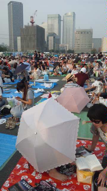 某花火大会にいたりする。