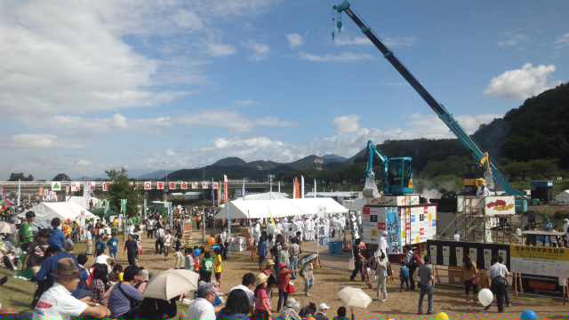 芋煮会来てます