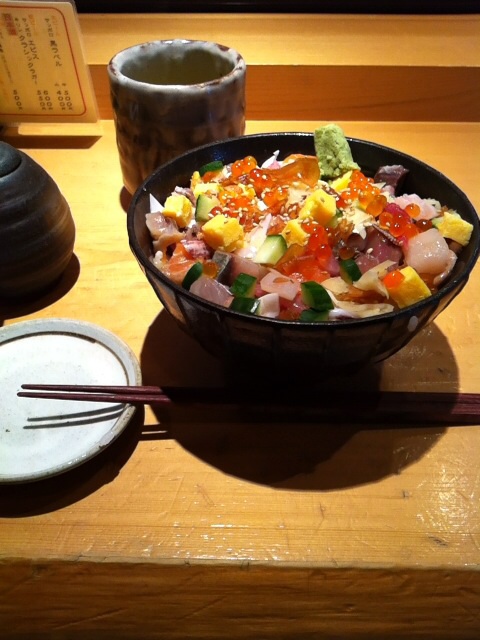 f:id:huraton:20141018235258j:plain すし屋魚真下北沢
