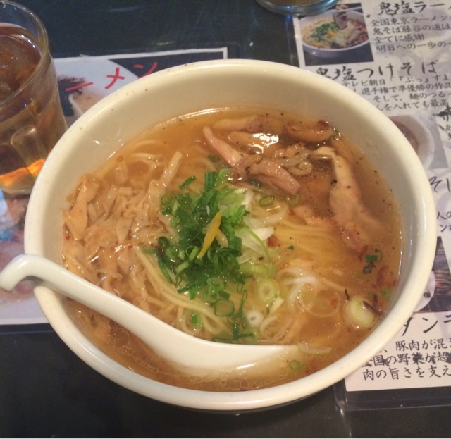 f:id:huraton:20150601000133j:plain 鬼そば 藤谷 渋谷塩ラーメン
