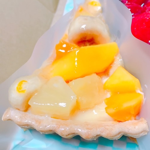 f:id:huraton:20170709171700j:plain キルフェボン南国フルーツのタルト