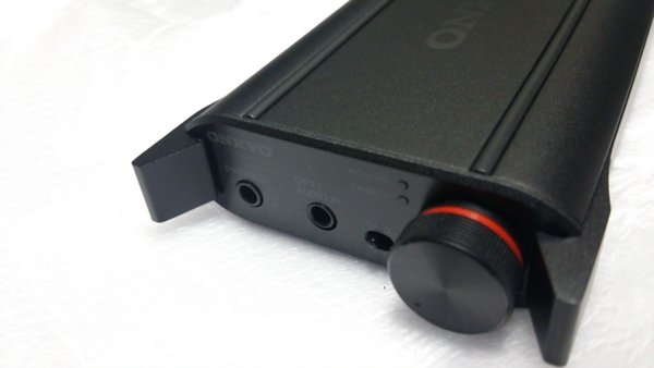 ポータブルアンプ DAC-HA200(B) レビュー - 池と沼は同じだった