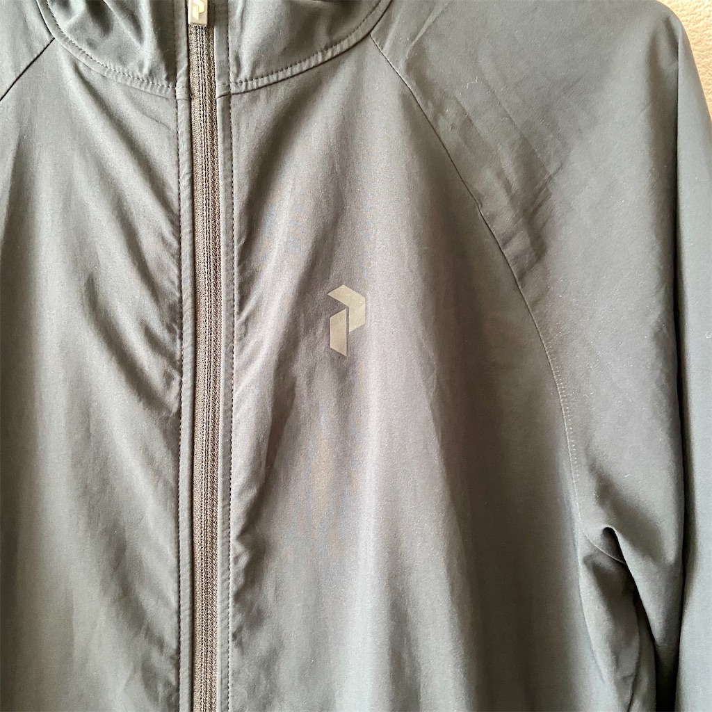 PeakPerformance』耐久性撥水（DWR）加工がすばらしいピーク