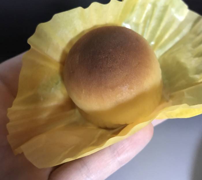 手に乗せた博多ぽてと