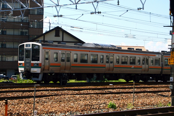211系田町車N1編成移動 - ガタゴト日誌