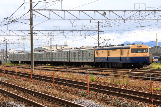 サハ204（6ドア車）が廃車置場へ - ガタゴト日誌