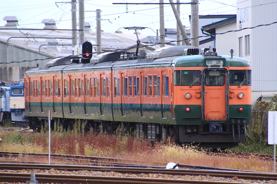 115系C14編成（ｸﾊ115-1106）が移動 - ガタゴト日誌