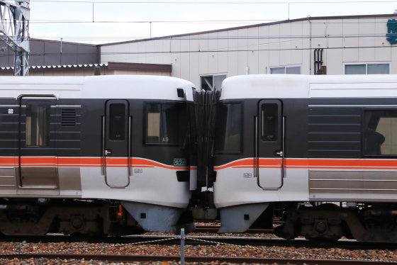 f:id:hyama5071:20200115201646j:plain f:id:hyama5071:20200115201646j:plain