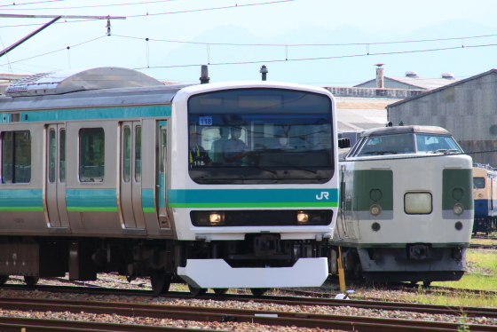 E231系松戸車（ﾏﾄ118編成）が工場へ移動 - ガタゴト日誌