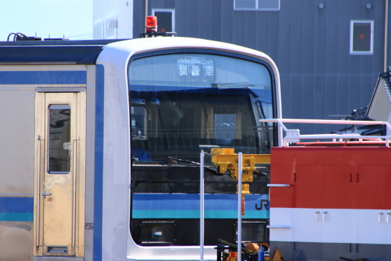 209系訓練車（機械扱い）が工場へ入場 - ガタゴト日誌