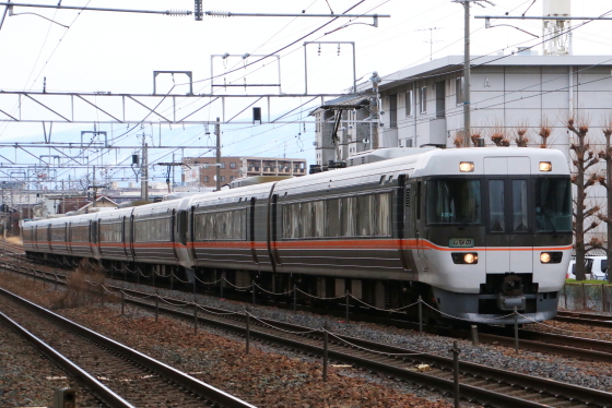 特急しなの6号がI編成（2両+2両+4両）で運転 - ガタゴト日誌