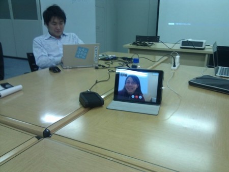 智恵さんはFacetimeで米国ピッツバーグから参加