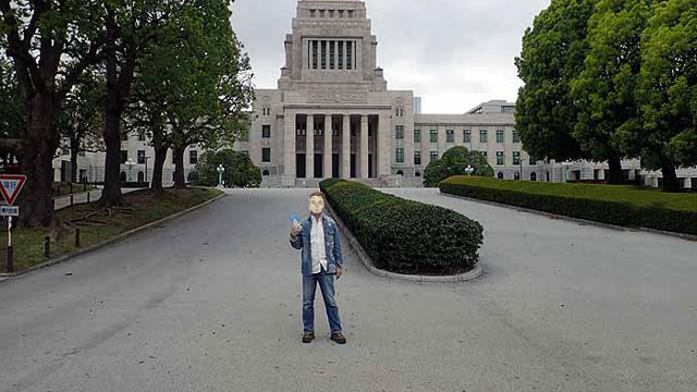 はい、少し画像を横縮小しスマートに見せていますし、さらに上にちょっと伸ばして身長も高めに顔にはへのへのもへじアイコンを貼り付けてあります。なにか、問題でも凸(▼_▼)？