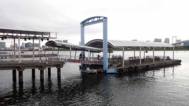 水上フェリー乗り場