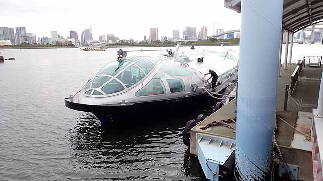 水上フェリー船