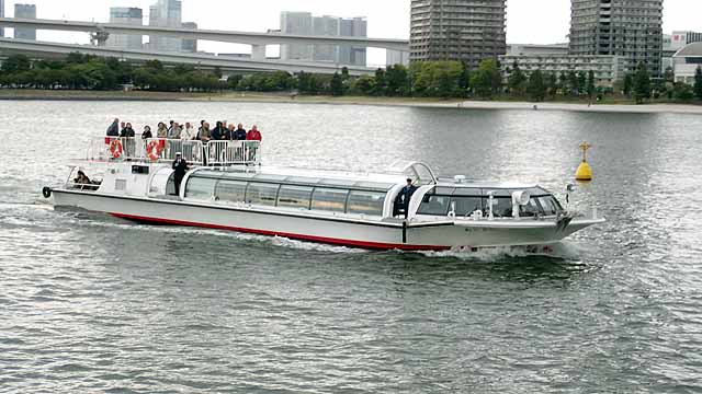 水上フェリー船