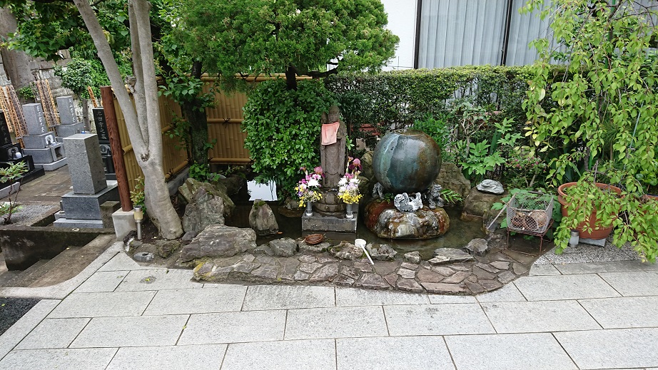 f:id:iNack:20190501001557j:plain f:id:iNack:20190501001557j:plain