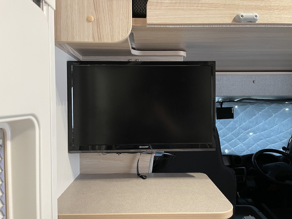 キャンピングカー　テレビアーム ロックピン付き Amazon.co.jp: ロックピン付 モニターアーム テレビ壁掛け金具