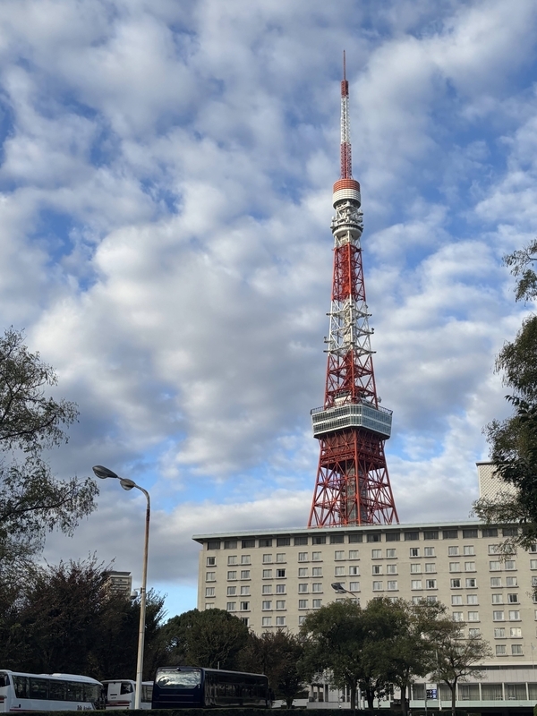 御成門～芝公園～三田散歩: 途中、増上寺詣で - I love