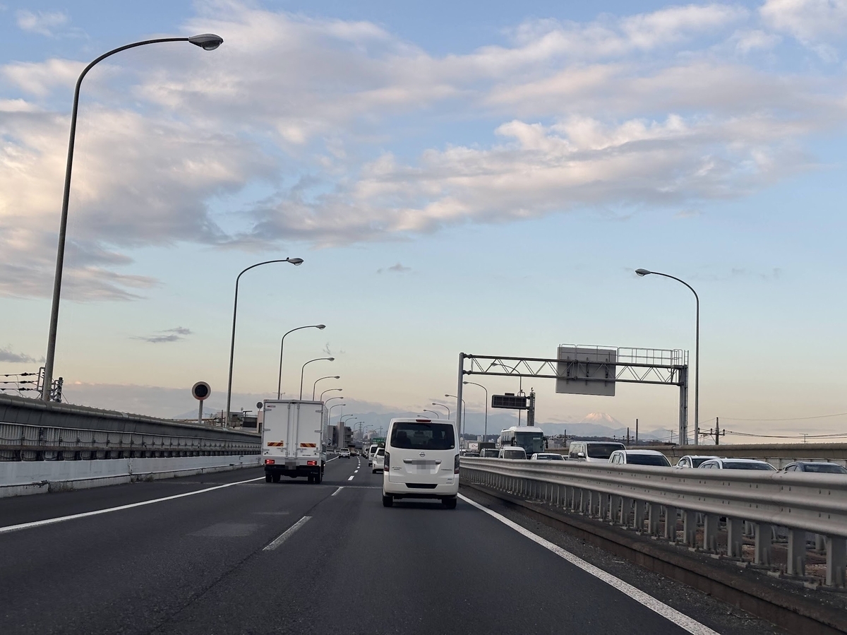 首都高4号線から富士山が見えました