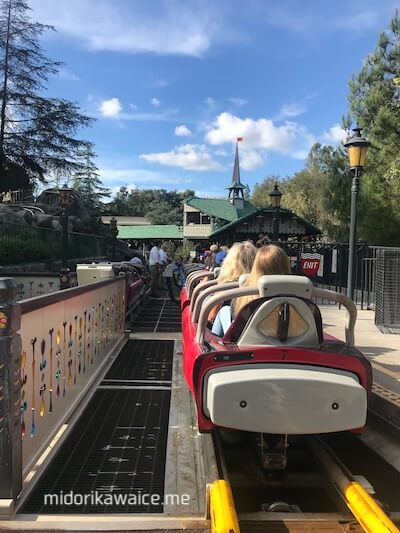 カリフォルニア ディズニー アトラクション