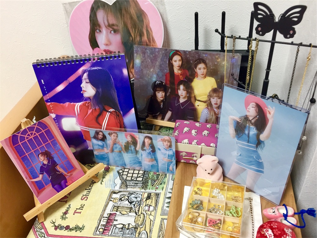RedVelvet イェリ yeri④トレカ カード ポスター グッズ レドベル redvelvet.レドベル.イェリ.セット.yeri.birthday.トレカ - メルカリ