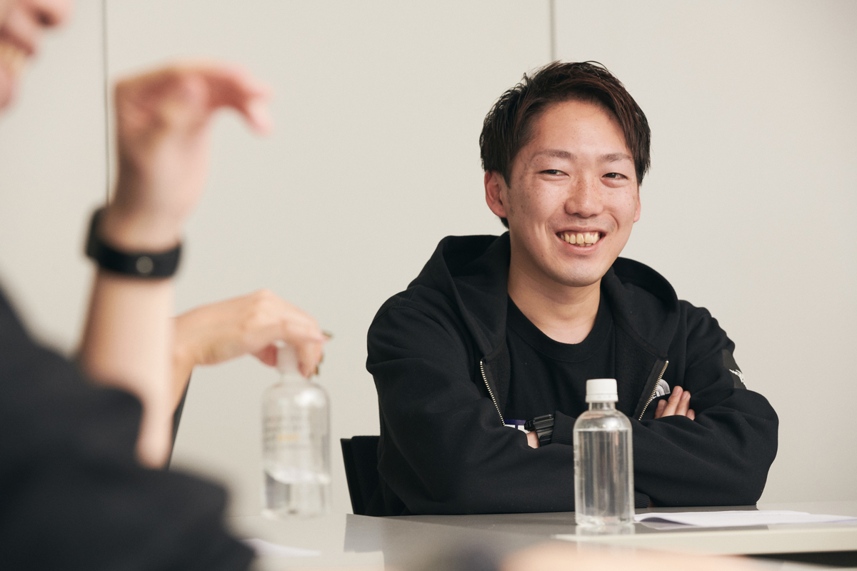 サービス企画開発本部 サービス開発統括部 エンジニアリング部 サービスアーキテクトグループ リードエンジニア 早坂悠