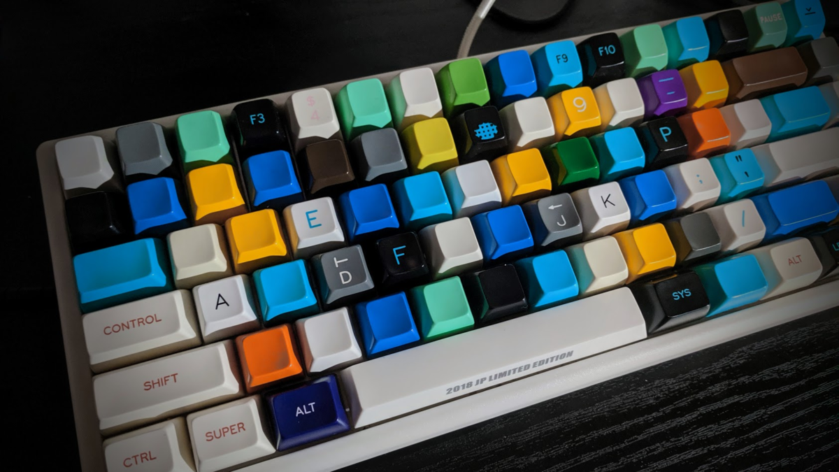NiZ Plum 84を2年ほど使ってみた感想・打鍵音など。 - たねやつの木 NiZ Plum 84を2年ほど使ってみた感想・打鍵音など。 - たねやつの木