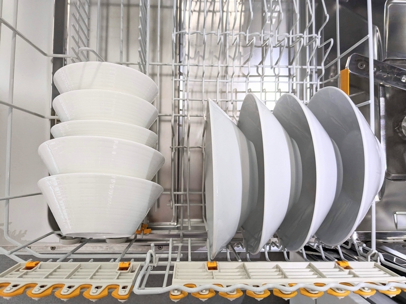 食器洗い機、　　食器大量！ 世界最高レベルの節水性能により毎日使うだけで環境負荷を軽減