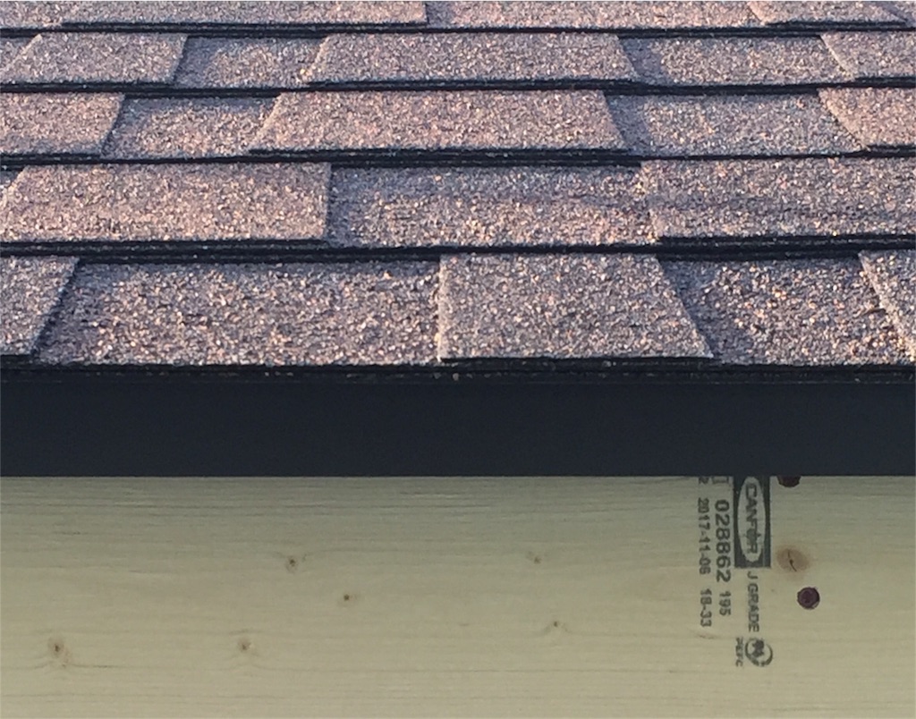 カフェ風の家にピッタリ オシャレな屋根材 アスファルトシングル アルマ ゼロから始める賃貸併用住宅の暮らし方