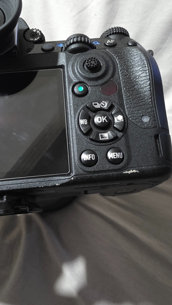 PENTAXやめました。 - なんか書く。