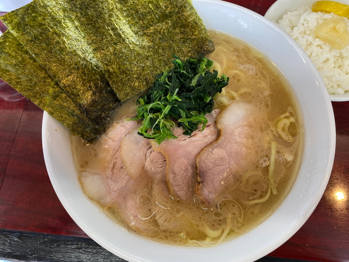 甲子家　ラーメン（並）（750円）+チャーシュー（200円）