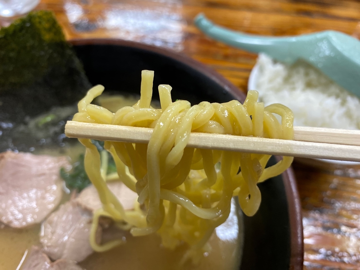 とんぱた亭三枚町店　麺