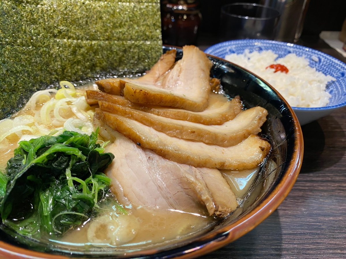 麺屋だるま　チャーシューめん+半ライス