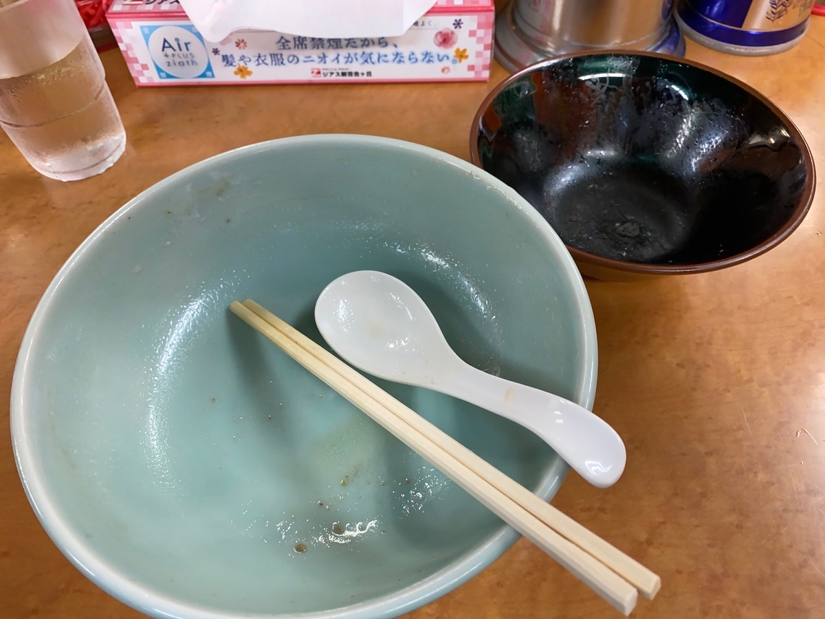 空になった丼