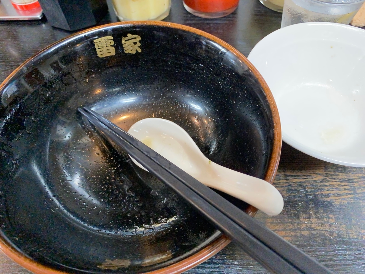 空になった丼