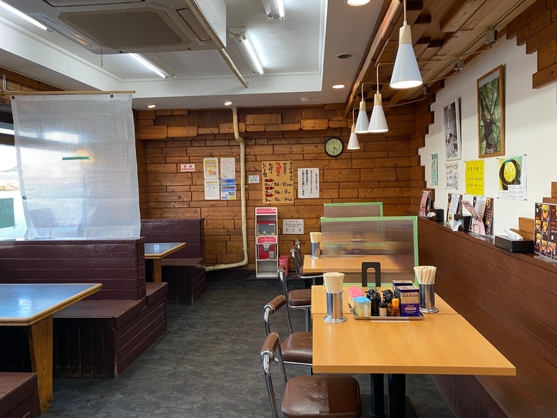 らーめん家せんだいフランチャイズ川崎店　テーブル席