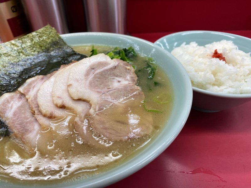 ラーメン大将本店　チャーシューメン(850円)+ライス(100円)