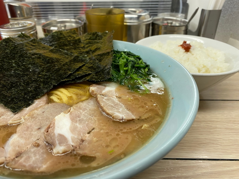 らすた　チャーシュー麺(1000円)+ライス(100円)