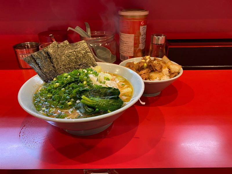 黄金家　Wネギラーメン(880円)+チャーシュー丼(200円)